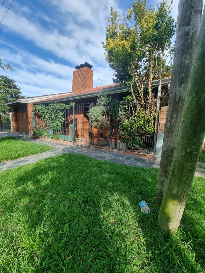 EXCELENTE CHALET  EN VENTA BARRIO LOS PINARES