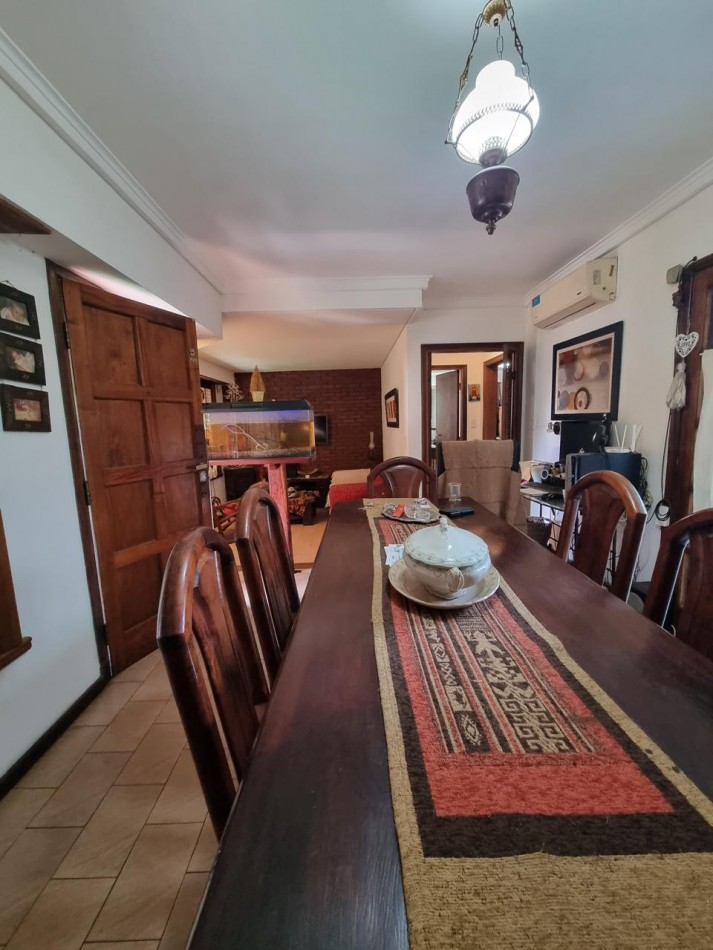 EXCELENTE CHALET  EN VENTA BARRIO LOS PINARES