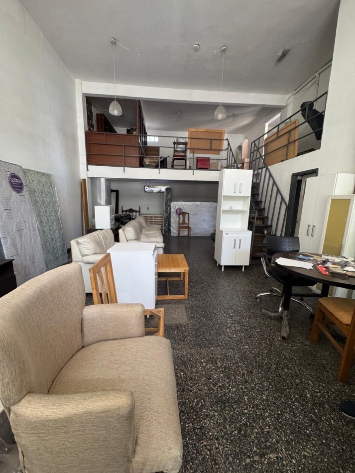 local en alquiler colon y uruguay 