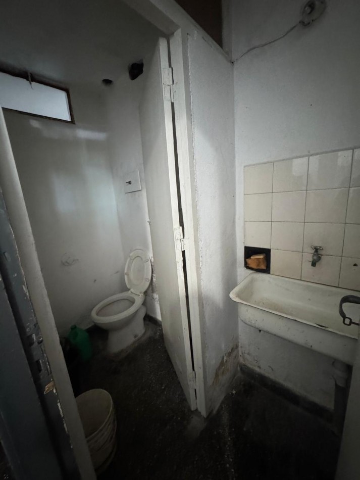 local en alquiler colon y uruguay 