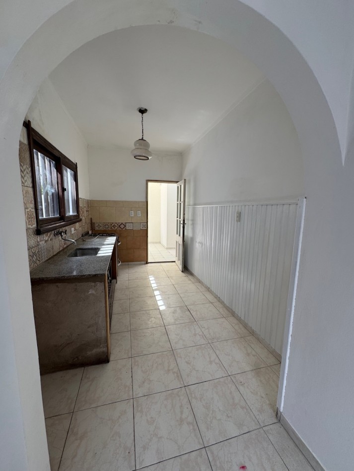 ph 2amb en san jose AL FRENTE entrada de auto y parrilla ORDEN DE VENTA