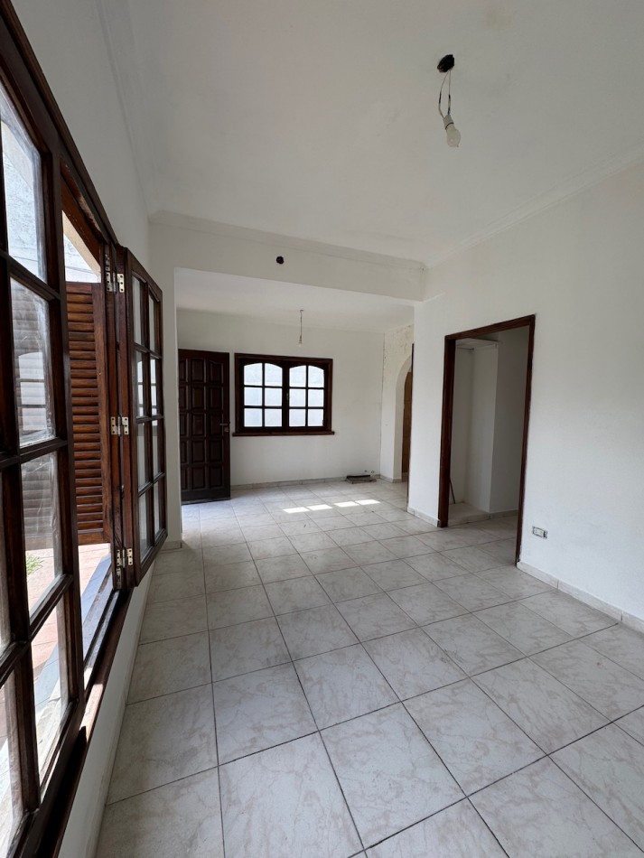 ph 2amb en san jose AL FRENTE entrada de auto y parrilla ORDEN DE VENTA