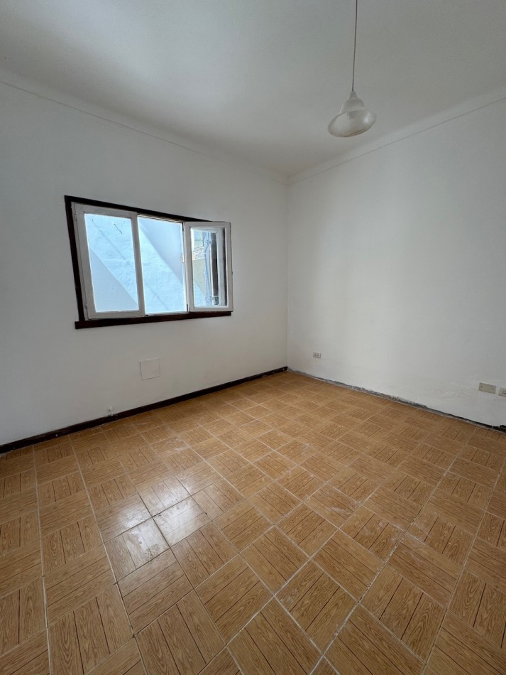 ph 2amb en san jose AL FRENTE entrada de auto y parrilla ORDEN DE VENTA