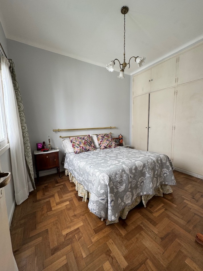 dpto 3amb en plaza mitre con patio 