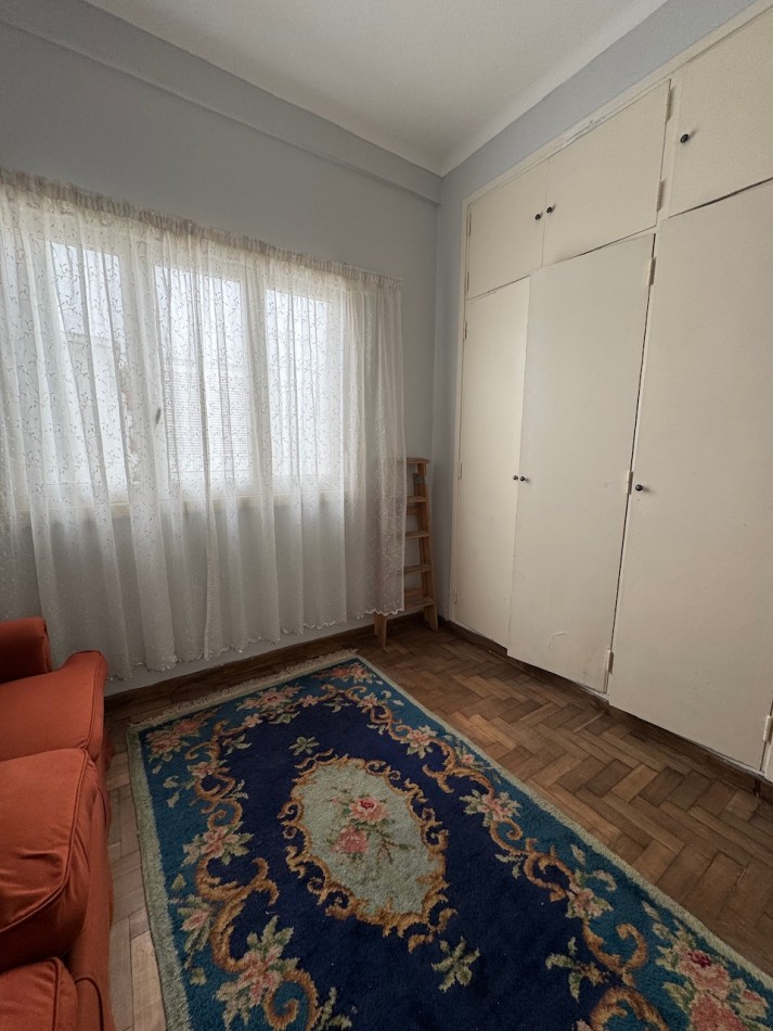 dpto 3amb en plaza mitre con patio 