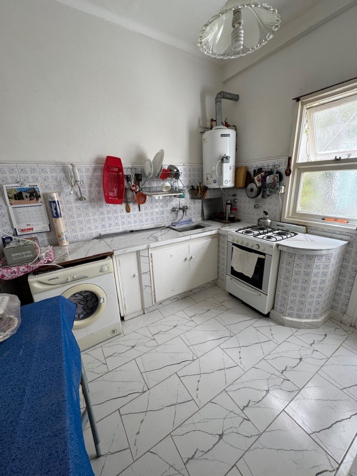 dpto 3amb en plaza mitre con patio 