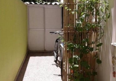 dpto 2amb con patio en paseo aldrey guemes 